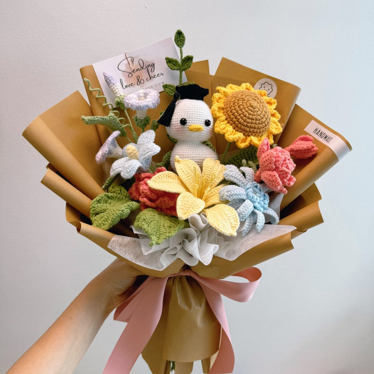 Graduation Flowers - CrochetSG.com