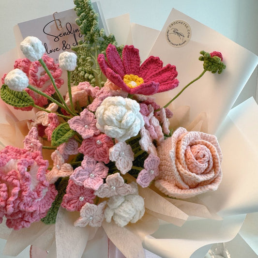 Beloved Crochet Flower Bouquet (Zoom in Classic Rose, Jasmine)