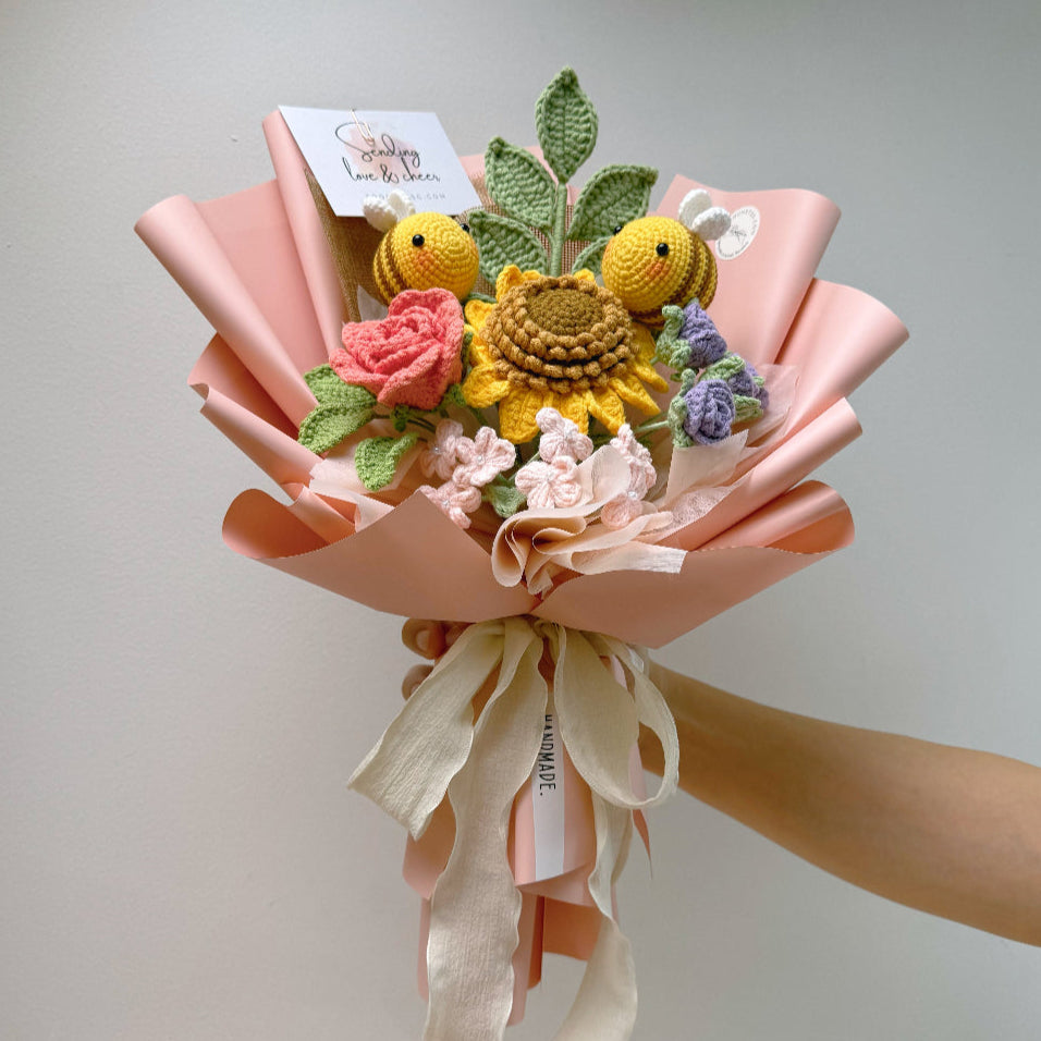 crochet sunflower with crochet amigurumi bee