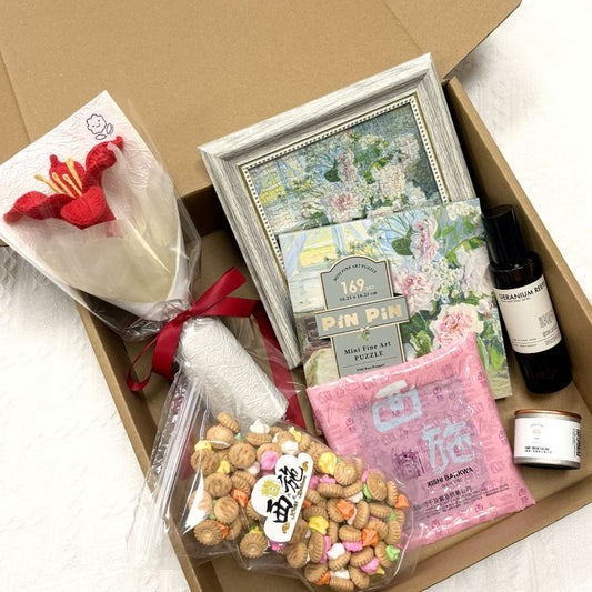 The Childhood Comfort Box (CCB)