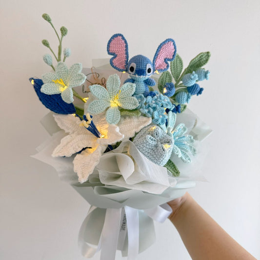Stitch Perfect Crochet Flower Bouquet (with fairy light)